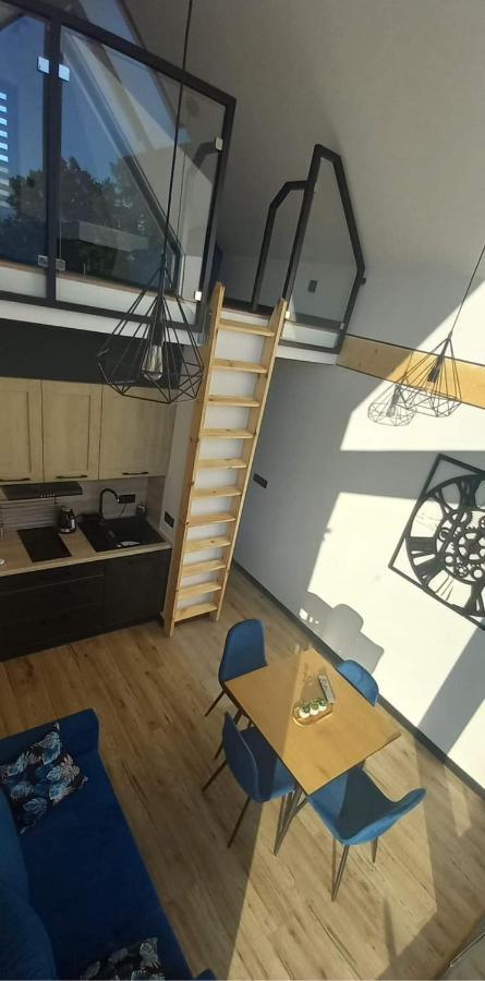 Apartamento Zakatek Na Lipowej Komarno Exterior foto